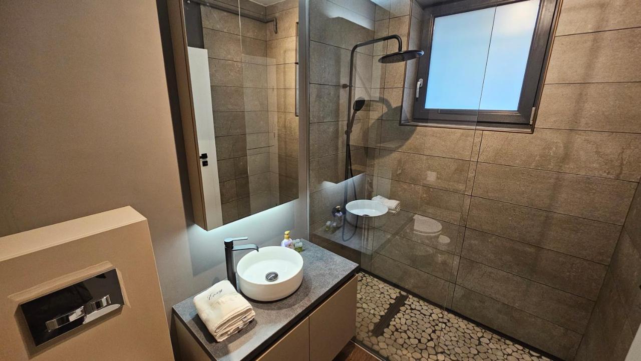 Deluxe Cozy Studios On Central M Eminescu Street #Târgu-Mureş Buitenkant foto