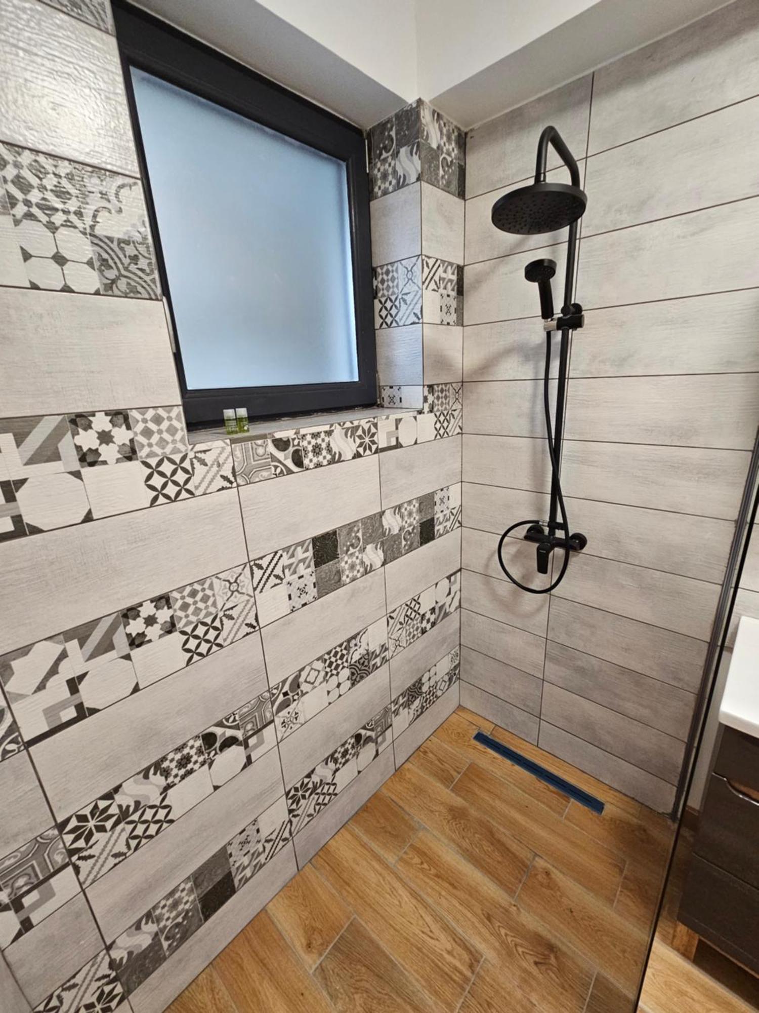 Deluxe Cozy Studios On Central M Eminescu Street #Târgu-Mureş Buitenkant foto